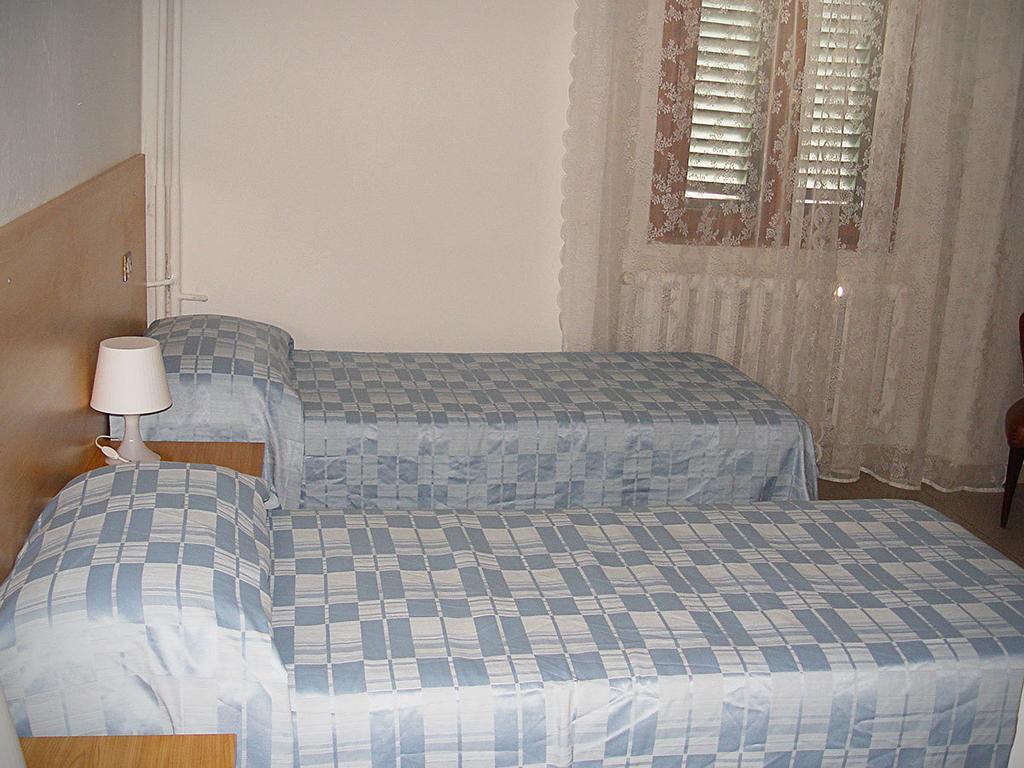 Albergo Ristorante La Torretta Castiglione dei Pepoli Kamer foto